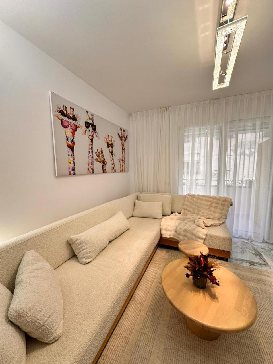 Agate City Center Apartment Tirana Exterior photo